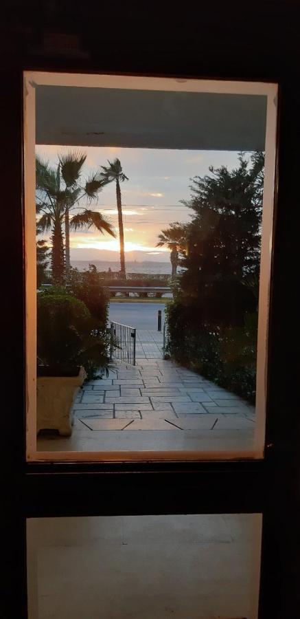 Athens Riviera Apt With Seaview, 15' To Acropolis المظهر الخارجي الصورة